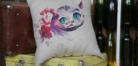 Печать на подушках. Декоративная подушка с Чеширским котом