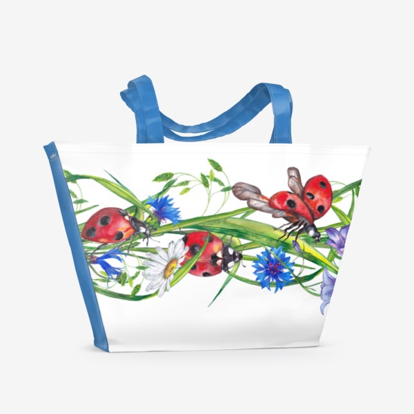 Пляжная сумка «Божья коровка в траве и полевых цветах Ромашка, василёк, колокольчик»