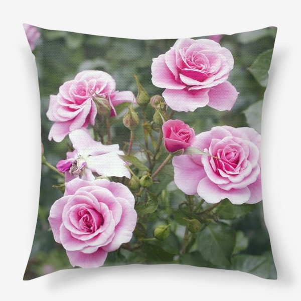 Подушка «Куст розовых роз»